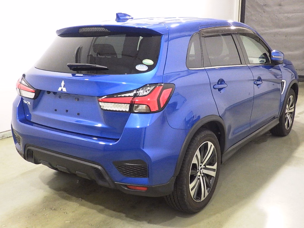 MITSUBISHI RVR