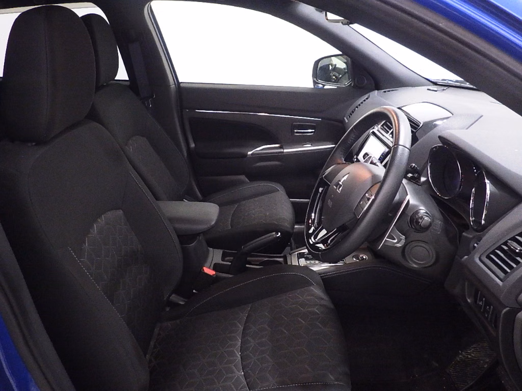MITSUBISHI RVR