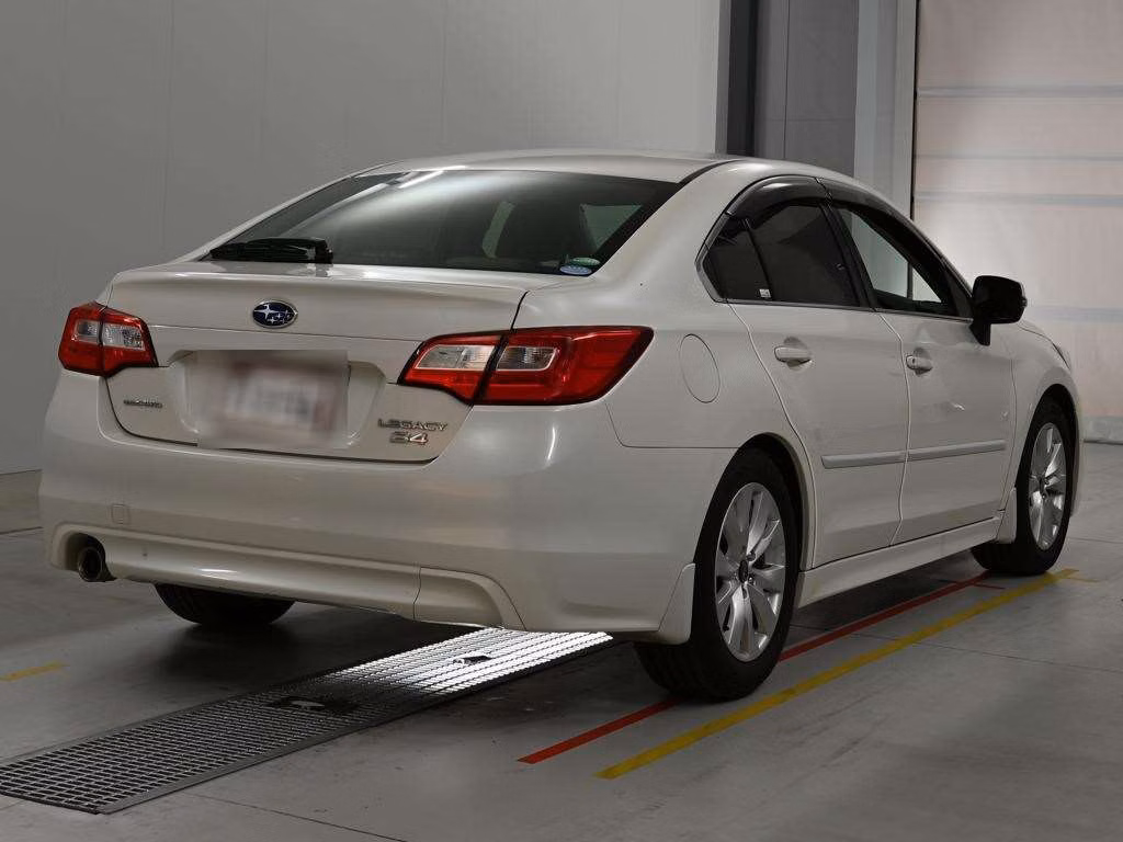 SUBARU LEGACY B4