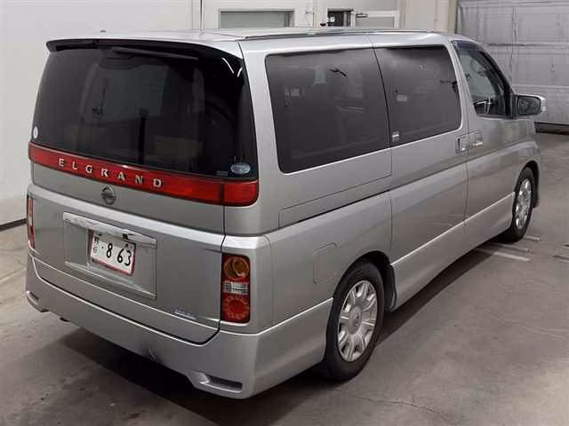 NISSAN ELGRAND