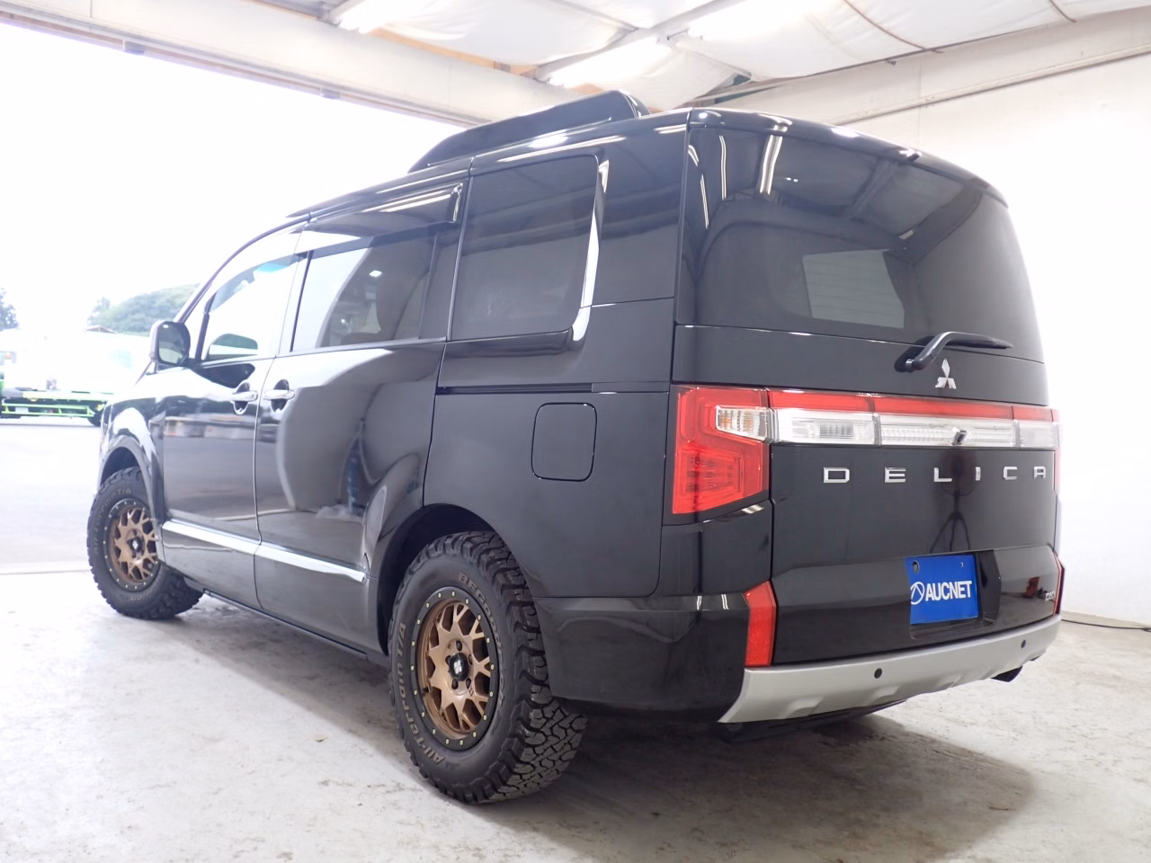 MITSUBISHI DELICA D:5