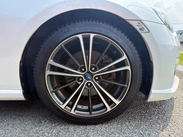SUBARU BRZ