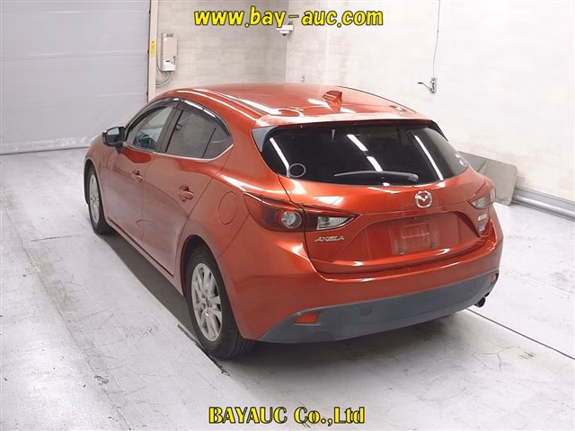 MAZDA AXELA