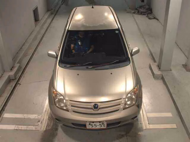 TOYOTA IST