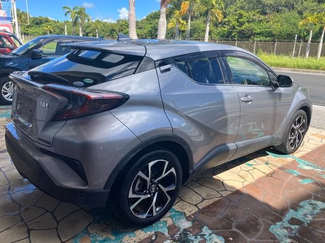 TOYOTA C-HR