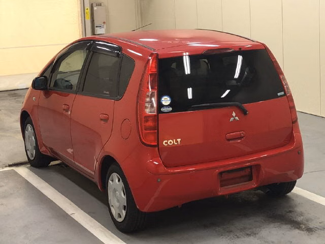 MITSUBISHI COLT