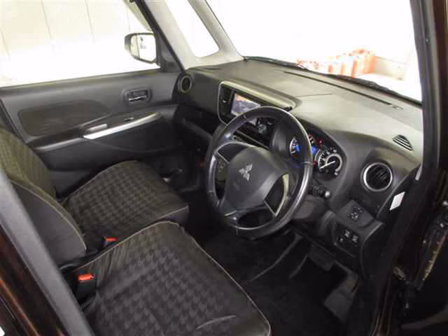 MITSUBISHI EK SPACE