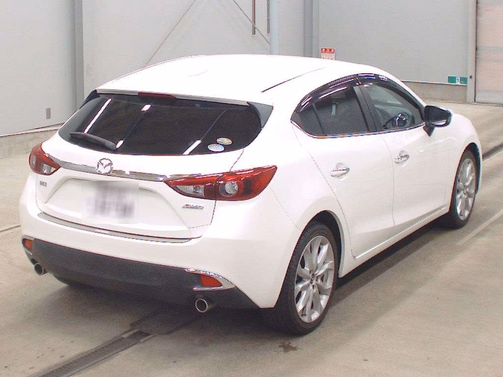 MAZDA AXELA