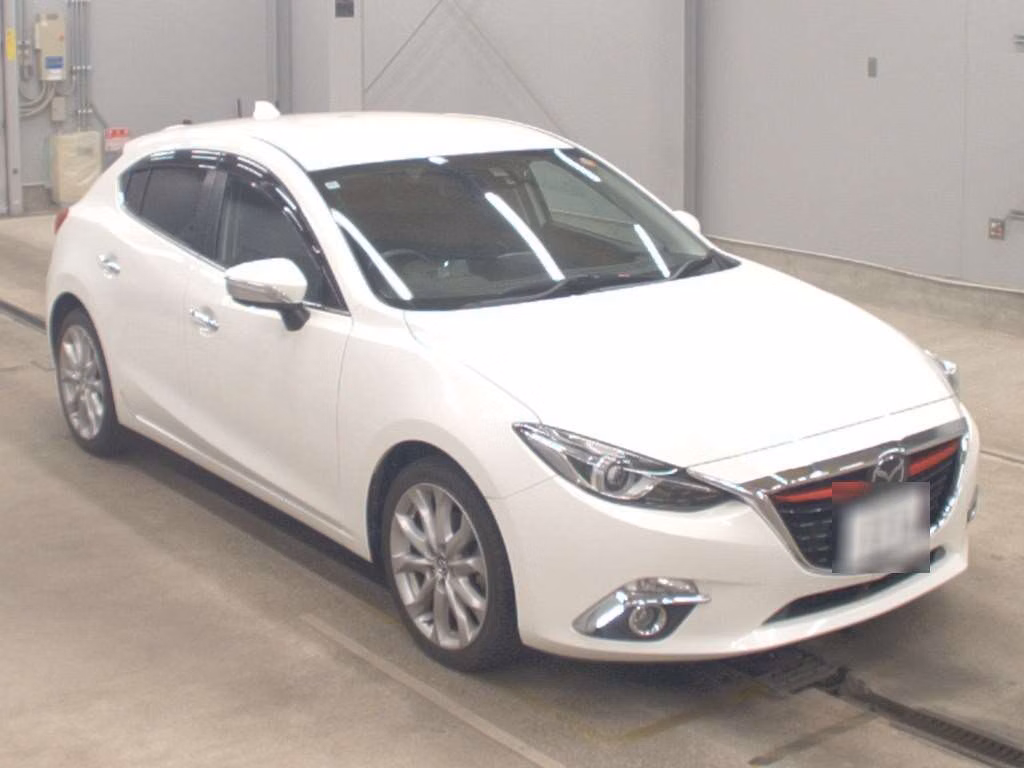 MAZDA AXELA