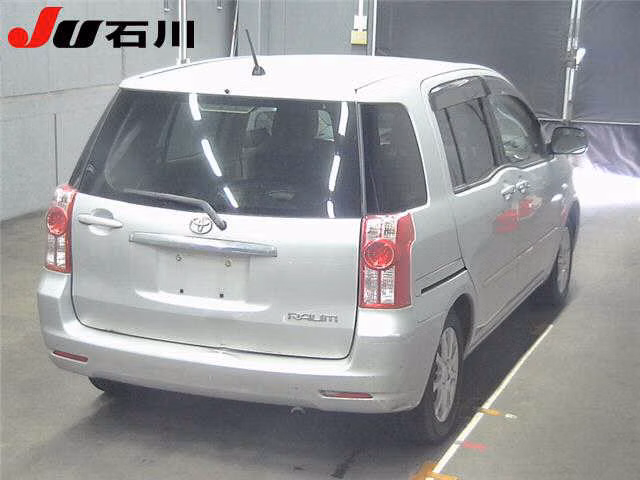 TOYOTA RAUM