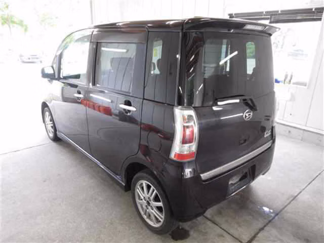 DAIHATSU TANTO EXE