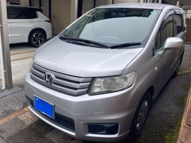 HONDA FREED SPIKE