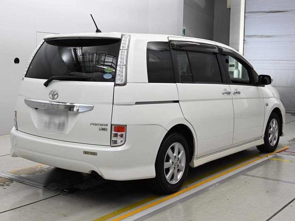TOYOTA ISIS