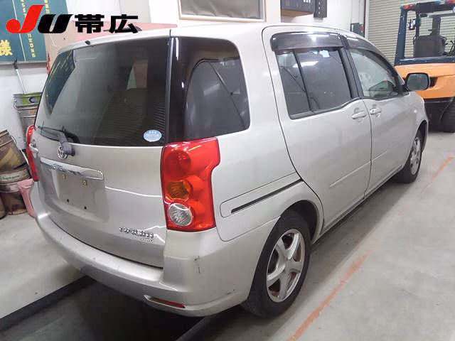 TOYOTA RAUM