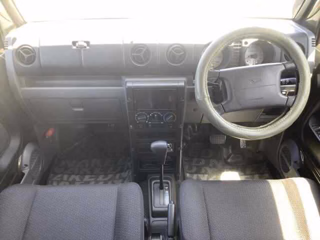 DAIHATSU NAKED