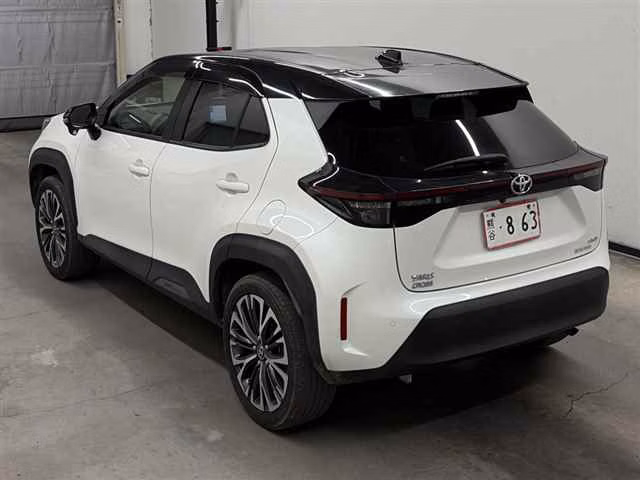 TOYOTA YARIS CROSS
