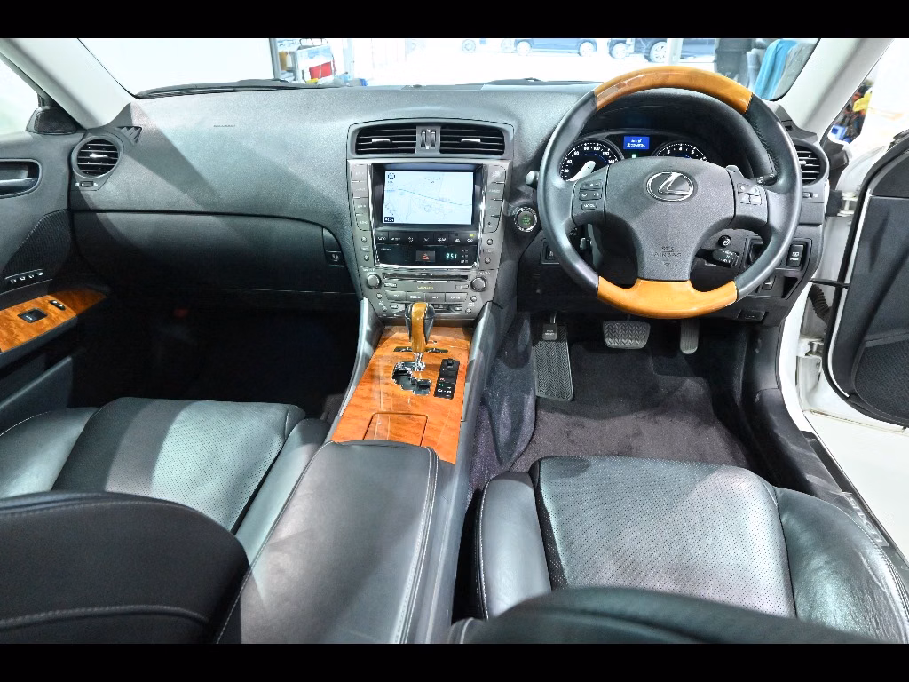 LEXUS IS250