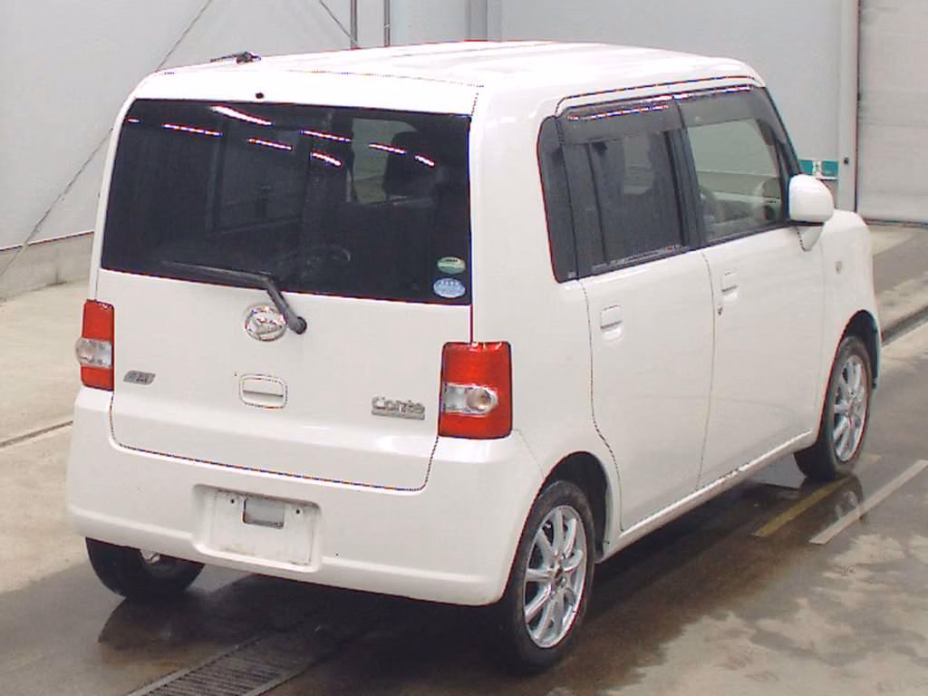 DAIHATSU MOVE CONTE