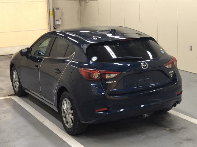 MAZDA AXELA