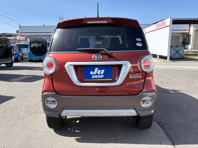 DAIHATSU CAST