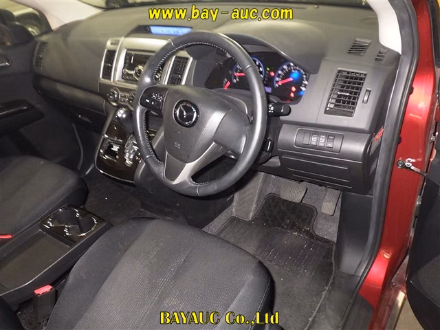 MAZDA MPV