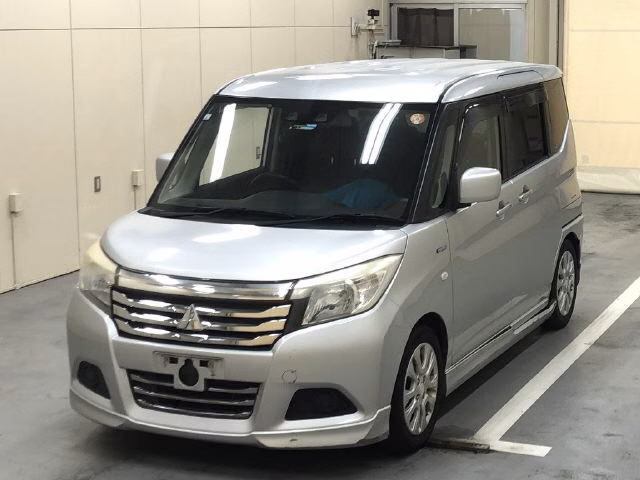 MITSUBISHI DELICA D:2