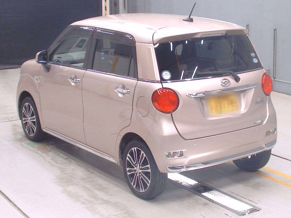 DAIHATSU CAST