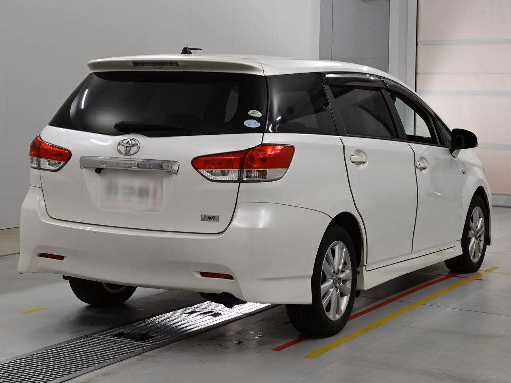 TOYOTA WISH