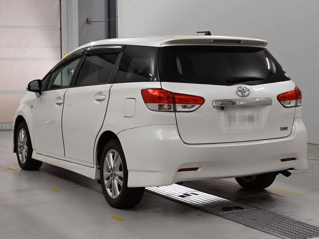 TOYOTA WISH