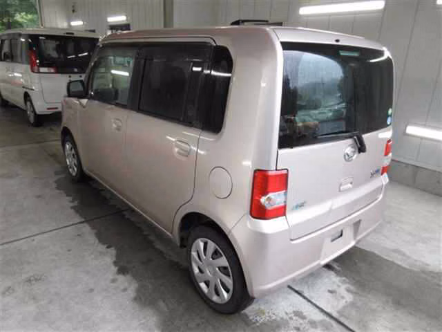 DAIHATSU MOVE CONTE