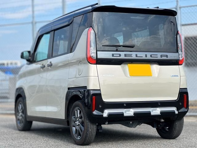 MITSUBISHI DELICA MINI