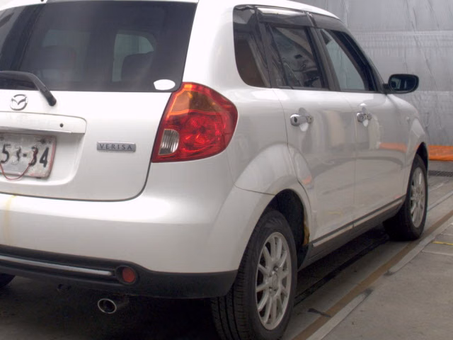 MAZDA VERISA