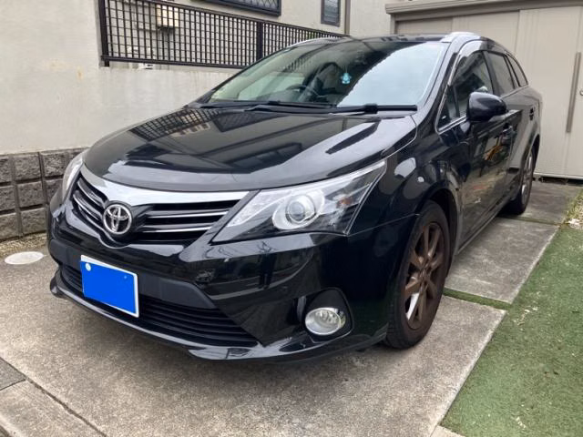 TOYOTA AVENSIS