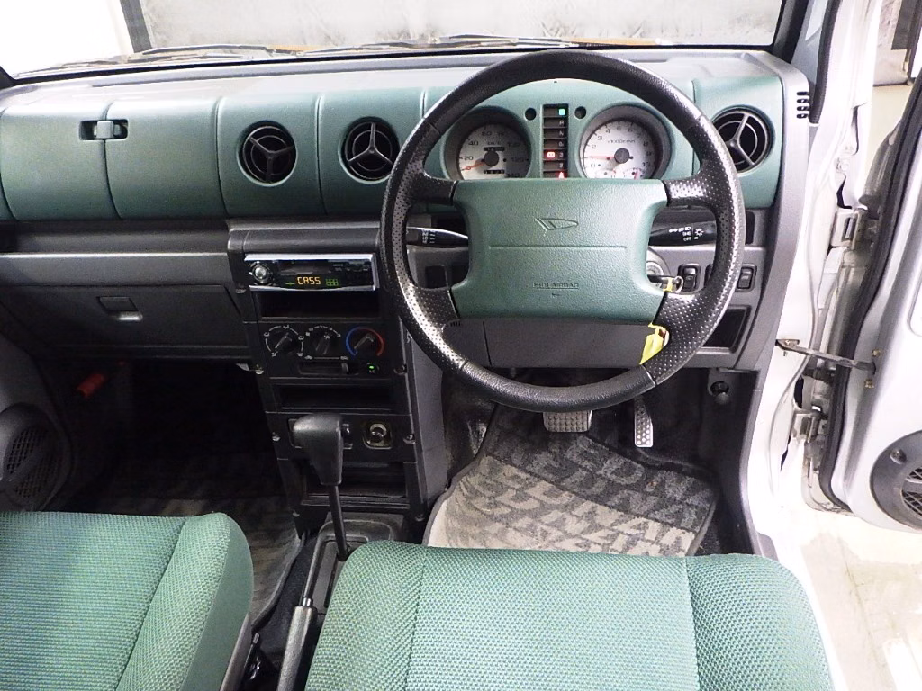 DAIHATSU NAKED