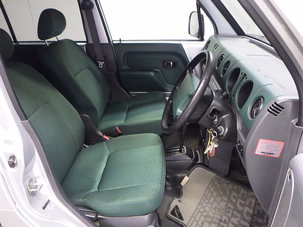 DAIHATSU NAKED