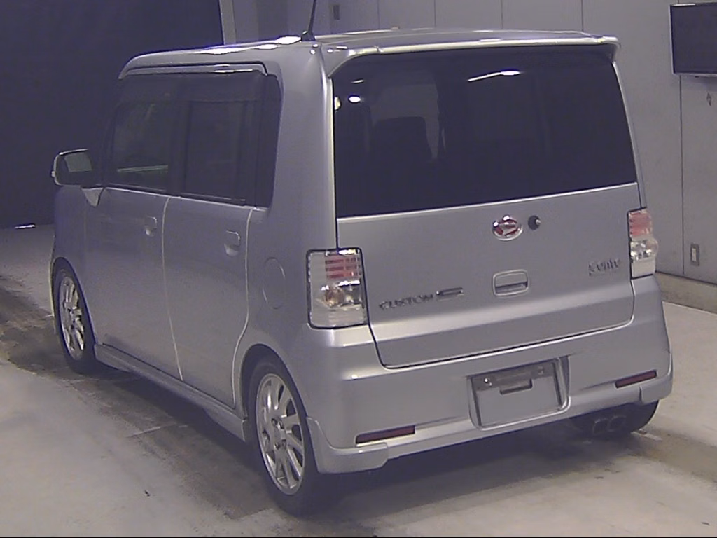 DAIHATSU MOVE CONTE
