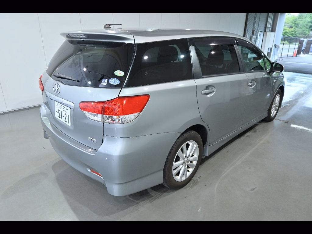 TOYOTA WISH