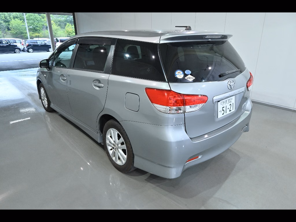 TOYOTA WISH
