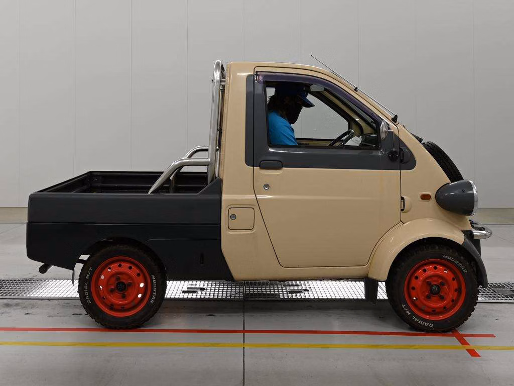 DAIHATSU MIDGET II