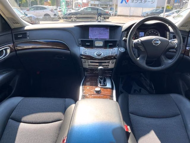 NISSAN FUGA