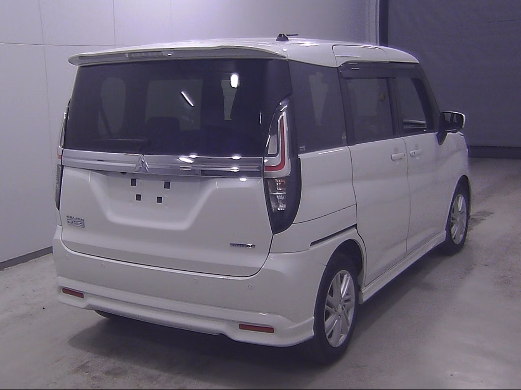MITSUBISHI DELICA D:2