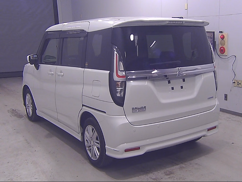MITSUBISHI DELICA D:2