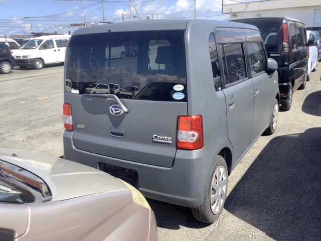 DAIHATSU MOVE CONTE