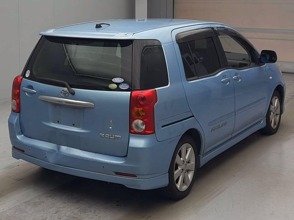 TOYOTA RAUM