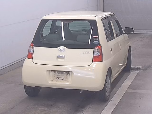 DAIHATSU ESSE