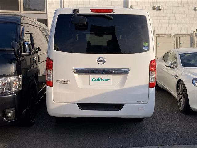 NISSAN NV350 CARAVAN