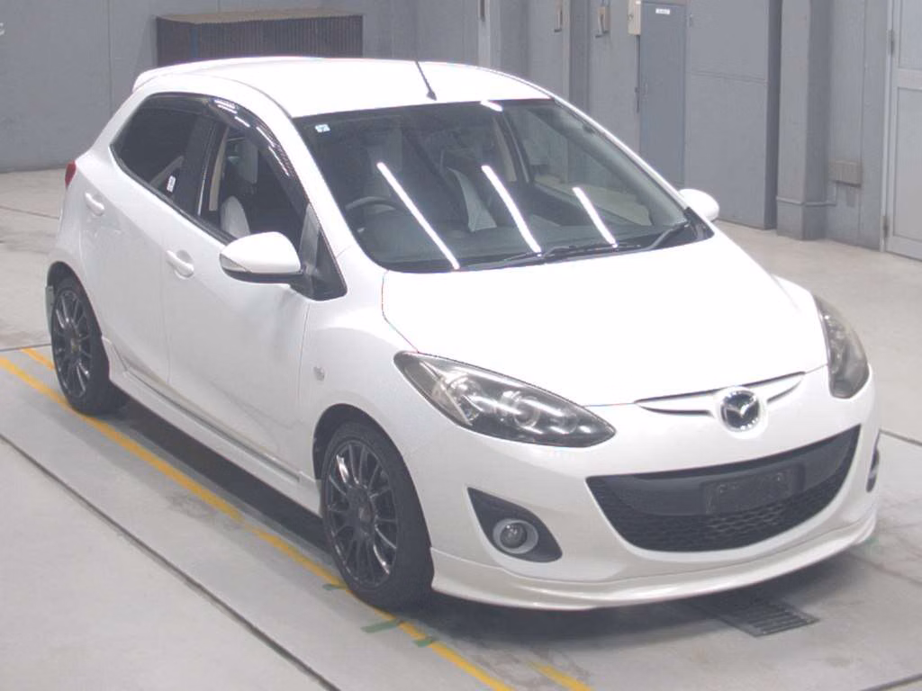 MAZDA DEMIO