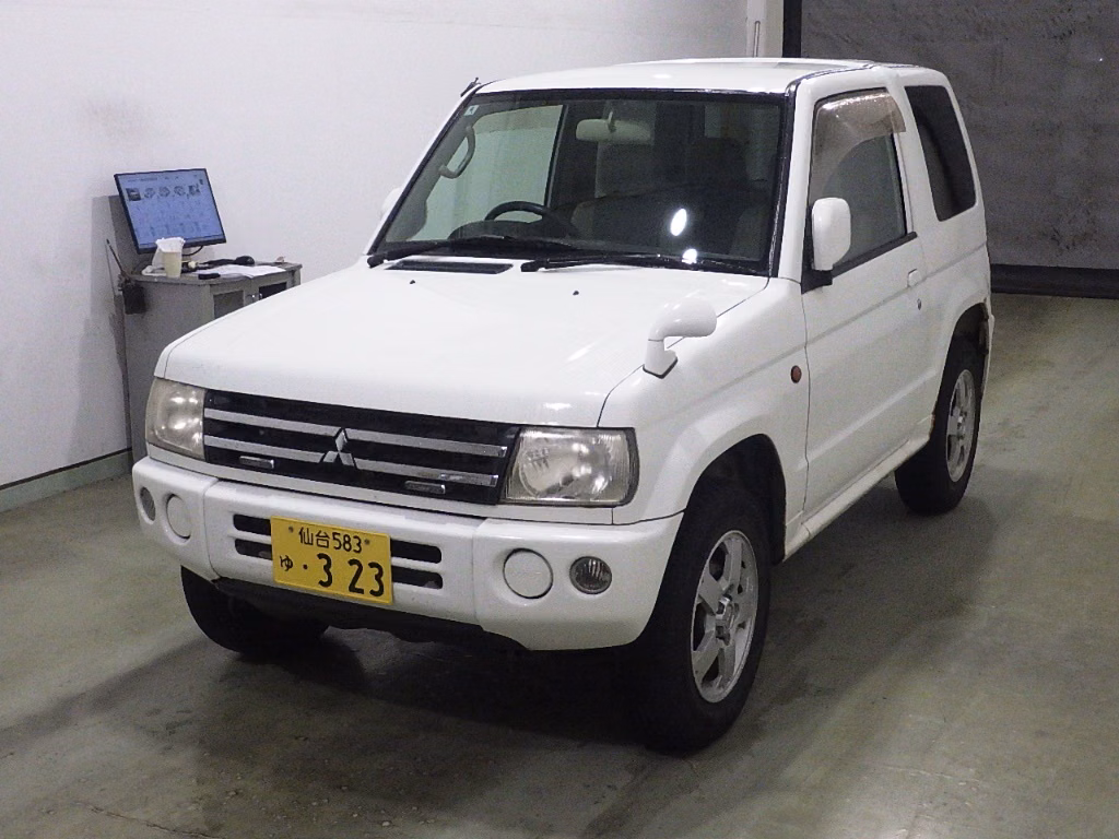 MITSUBISHI PAJERO MINI