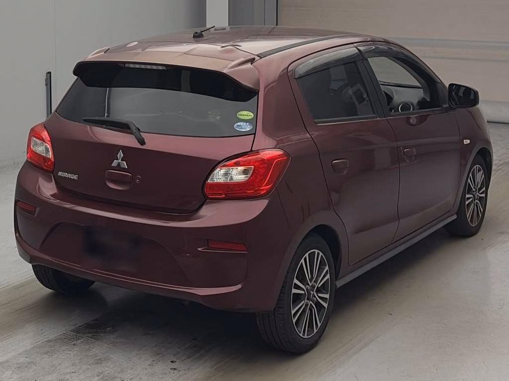 MITSUBISHI MIRAGE