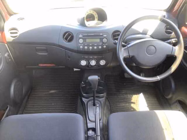 DAIHATSU ESSE